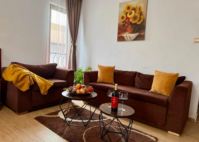 Honey House 3* בנסקו