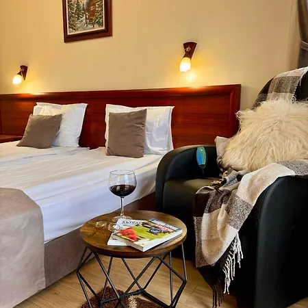 Konukevi Honey House 3*
